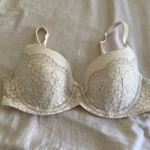 Victoria’s Secret body by Victoria lightly lined Demon 36d